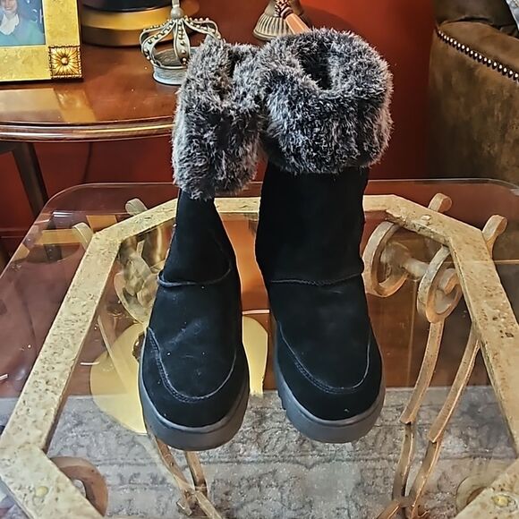 Rampage Black suede faux fur boots size 7 - Picture 2 of 7